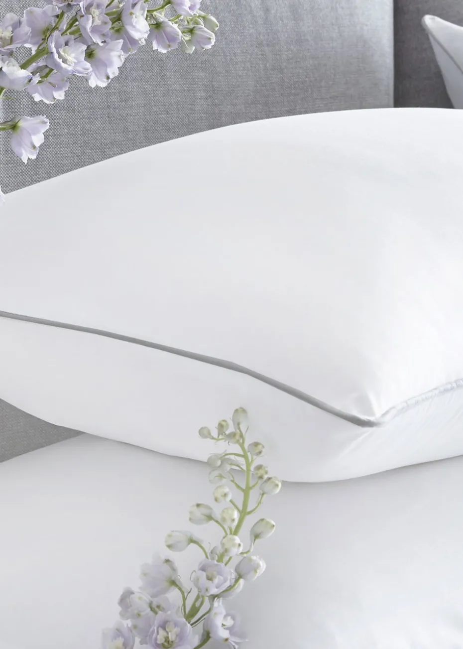 Appletree 200 Thread Count Plain Dye White Duvet Cover Set