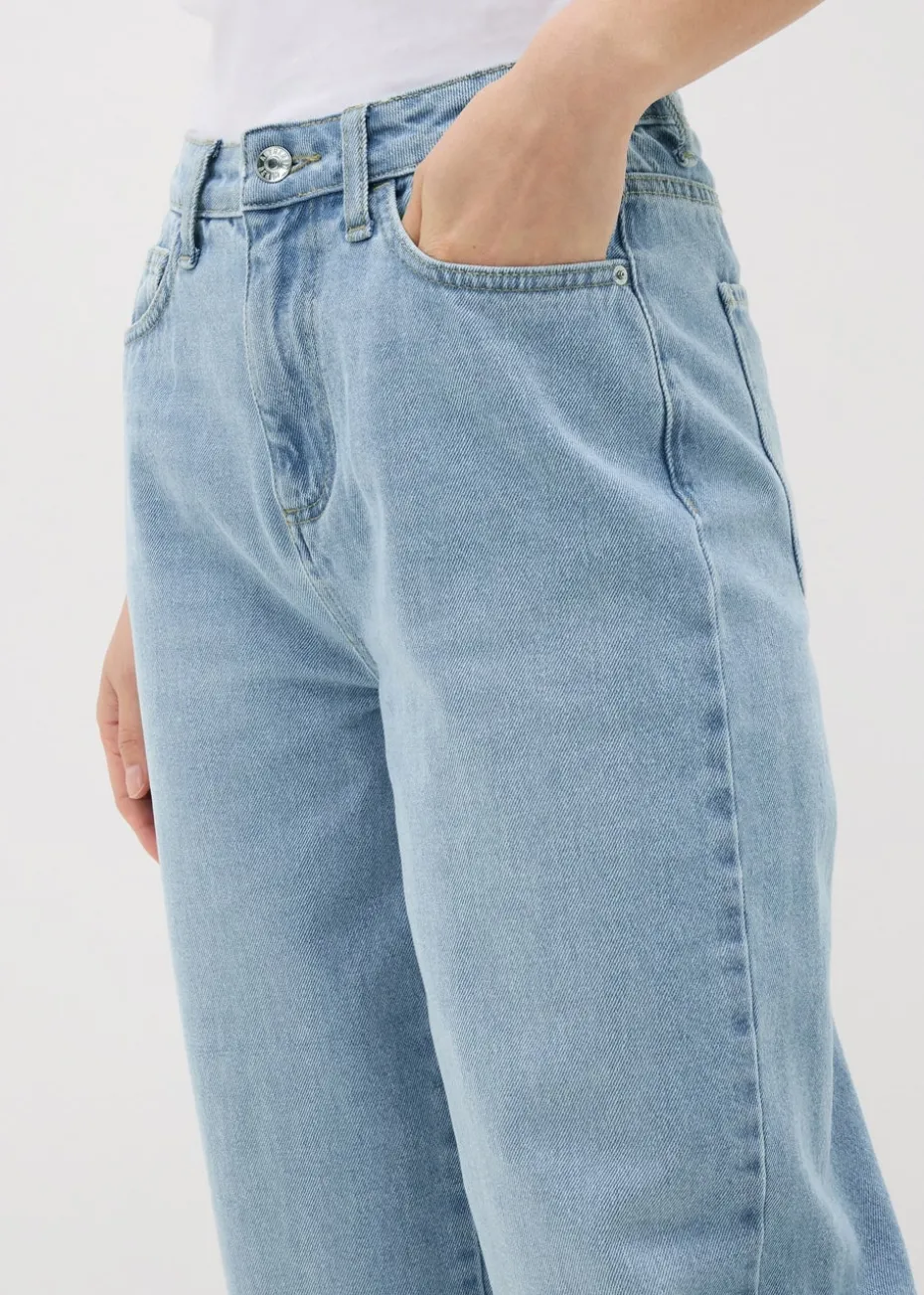 Blue Light Wash Barrel Leg Jeans