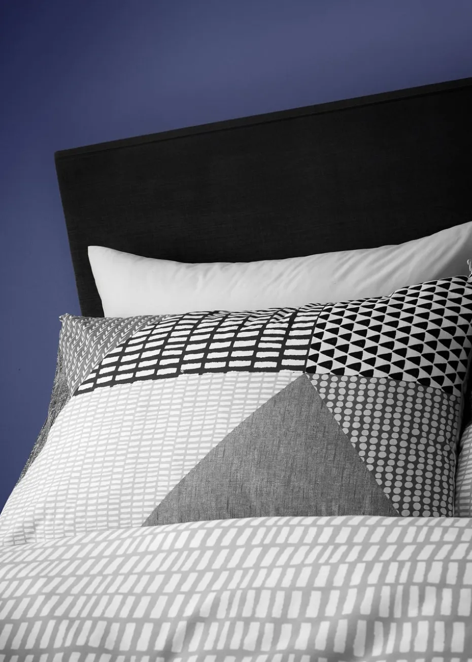 Catherine Lansfield Grey Larsson Geo Reversible Duvet Cover Set with Pillowcases