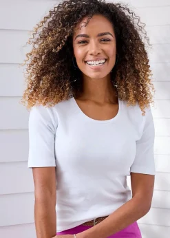 Cotton Traders White Wrinkle Free Short Sleeve Scoop Neck Top
