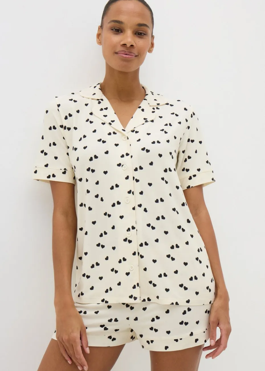 Cream Monochrome Heart Print Shorts Pyjama Set