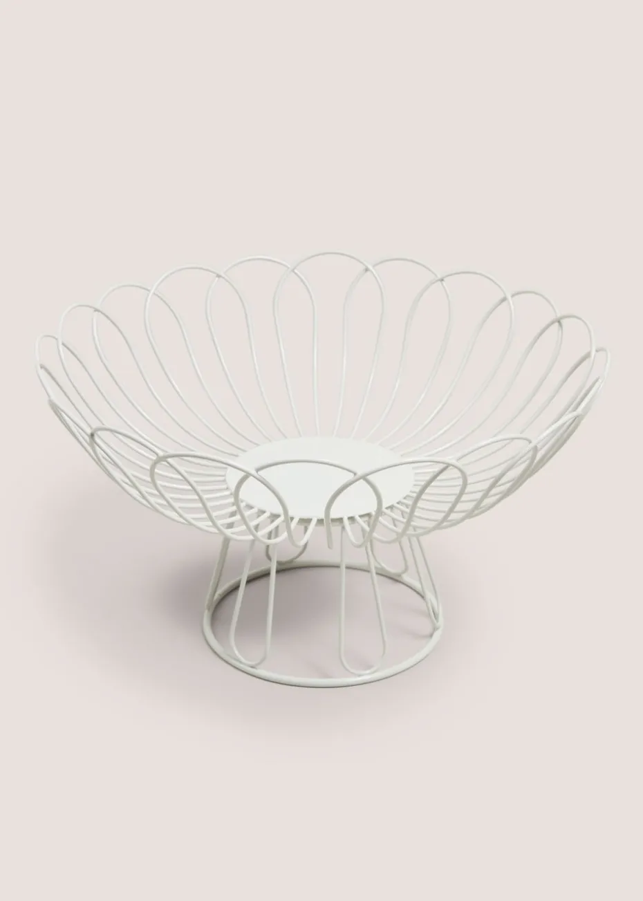 Cream Scalloped Wire Bowl