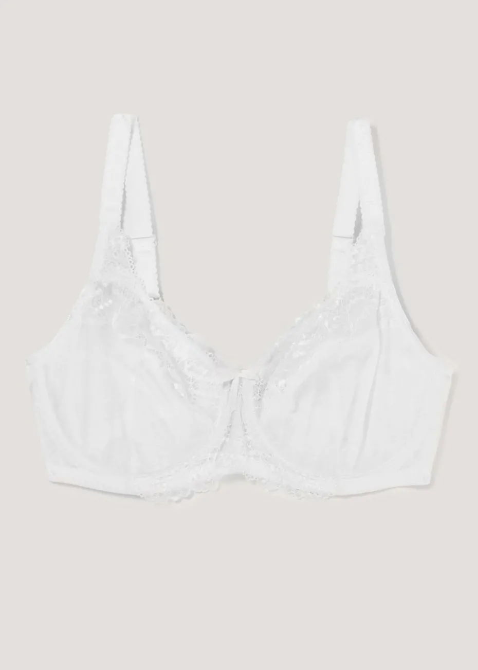 DD+ White Lace Stretch Bra