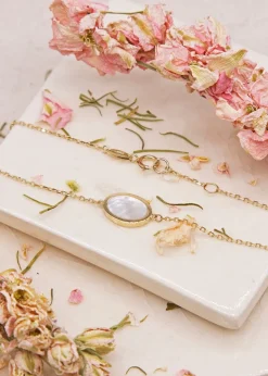 Golden Moments 9ct Yellow Gold Oval Mother of Pearl Bracelet