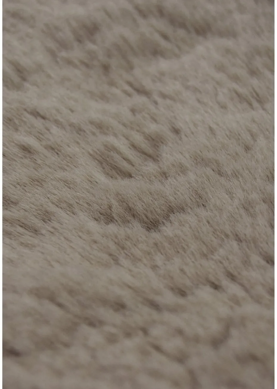 Homemaker Natural Luxury Fur Single Rug