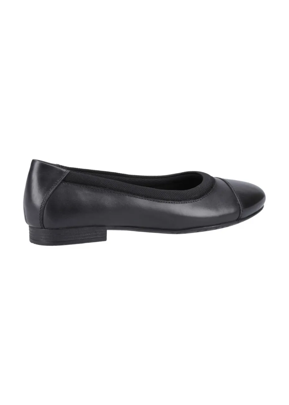 Hush Puppies Girls Black Emma Senior School Shoes (Older 3-5)