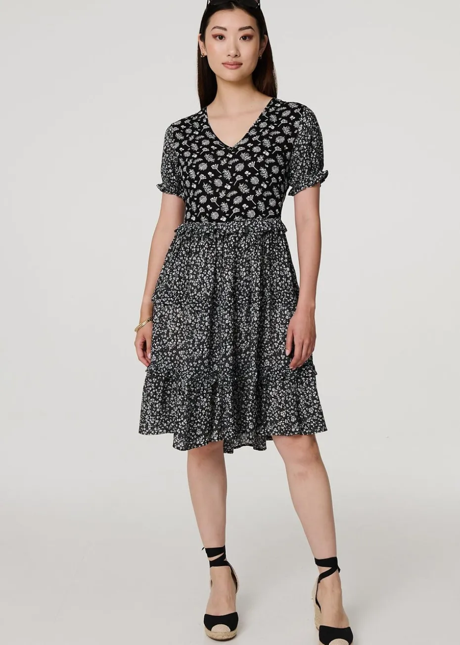 Izabel London Black Floral Short Sleeve Tiered Skater Dress