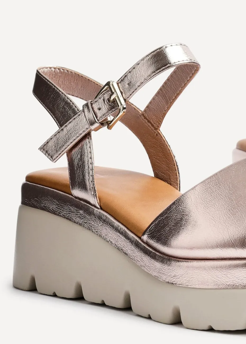Linzi Nyla Pink Faux Leather Platform Cleated Sole Flatform Sandal