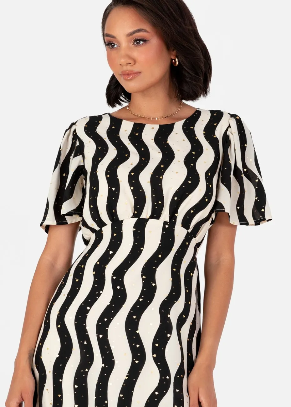 Lovedrobe Multi Wave Short Sleeve Midaxi Dress