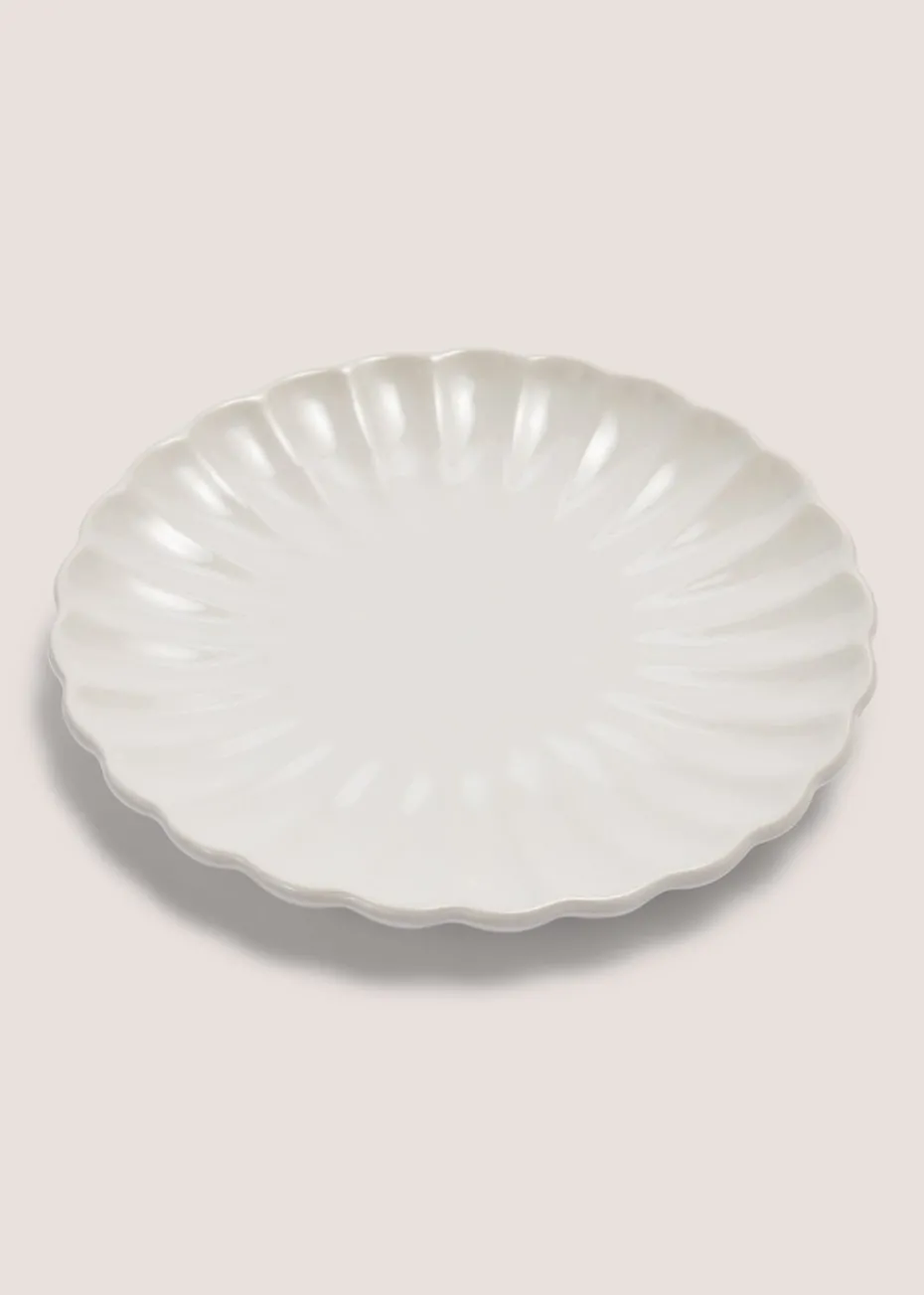 Natural Scalloped Dinner Plate