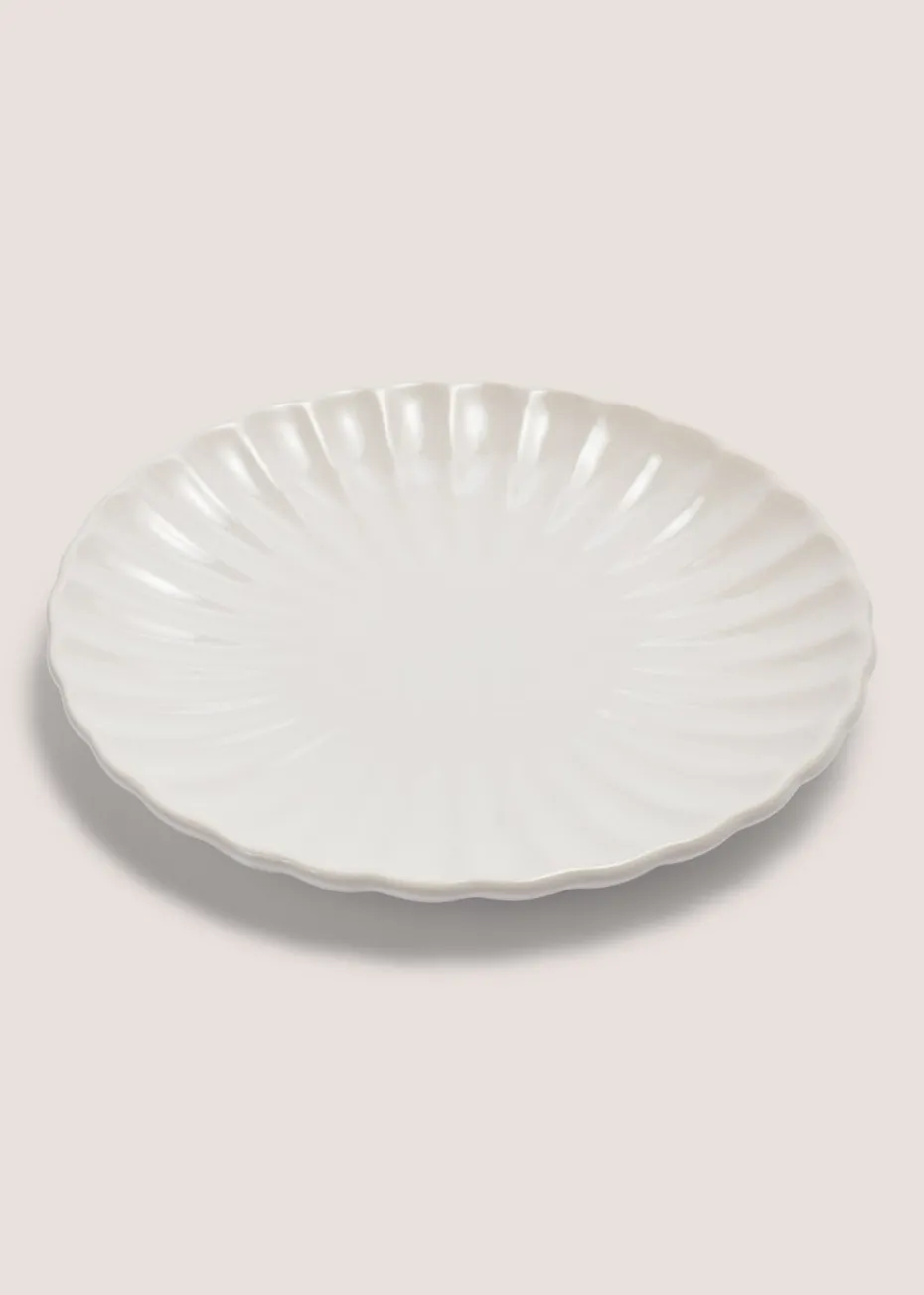 Natural Scalloped Dinner Plate