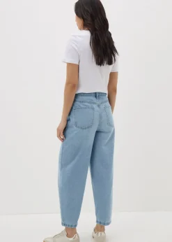 Papaya Petite Blue Light Wash Barrel Leg Jeans