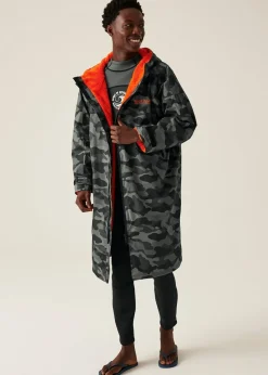 Regatta Grey Black Camo Adult Changing Waterproof Hydrofort Robe