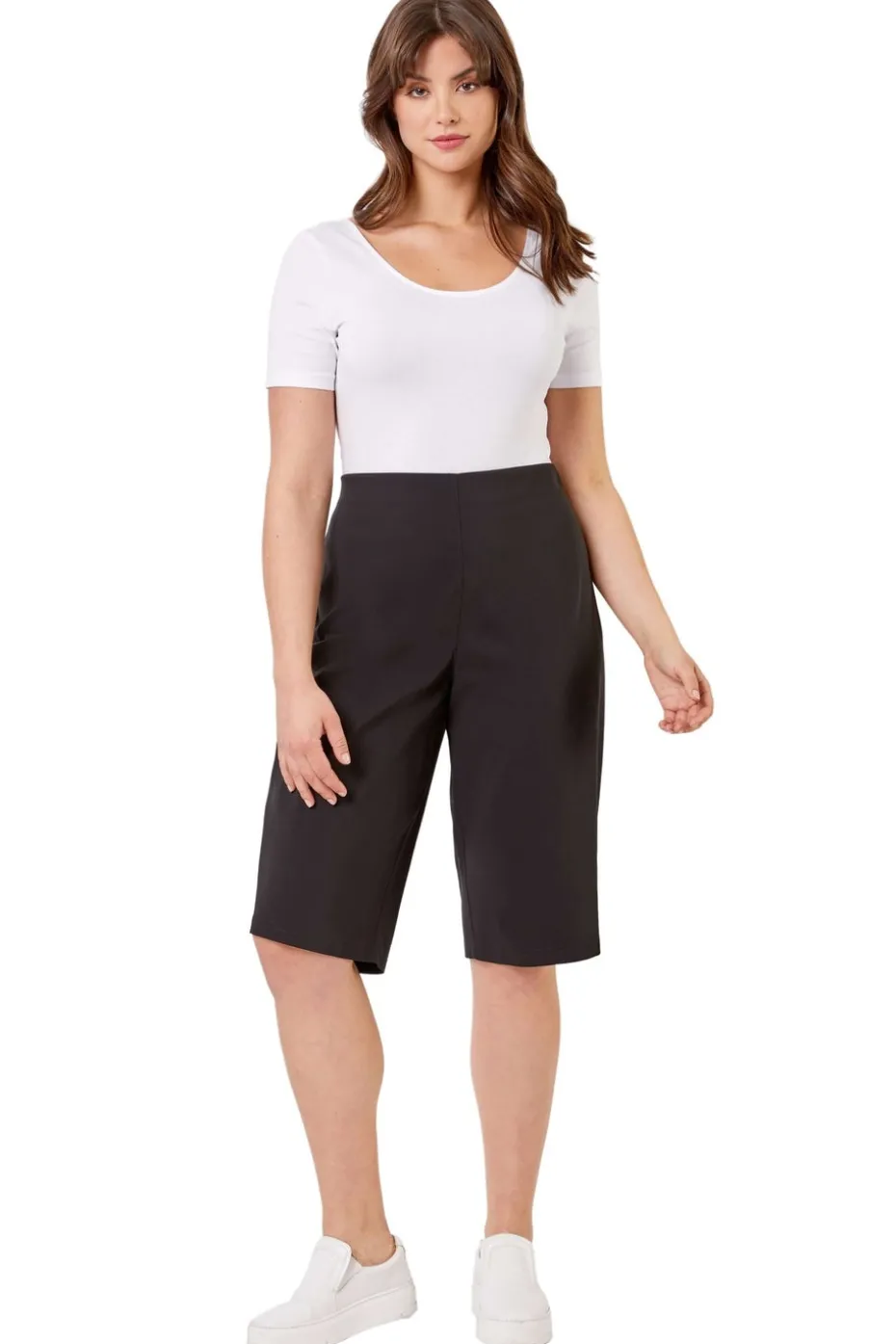Roman Black Curve Knee Length Elastic Waist Shorts