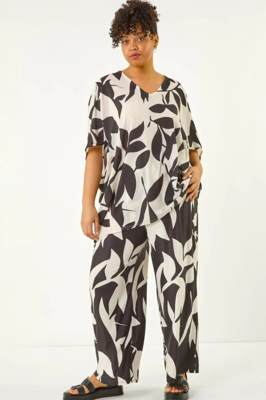 Roman Black Curve Large Floral Print Cocoon Top