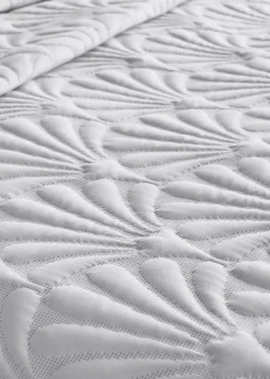 Serene Cavali Pinsonic White Duvet Cover Set