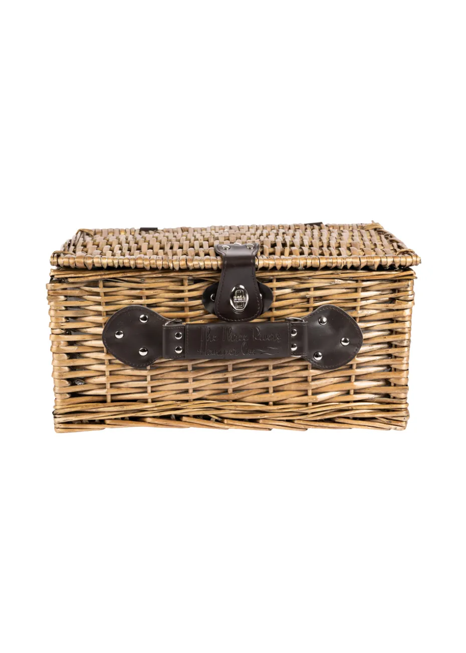 Three Rivers 4 Person Basket With Contents Including Sporks